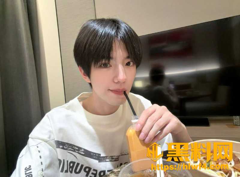 奥利绯闻女友白翊汝8