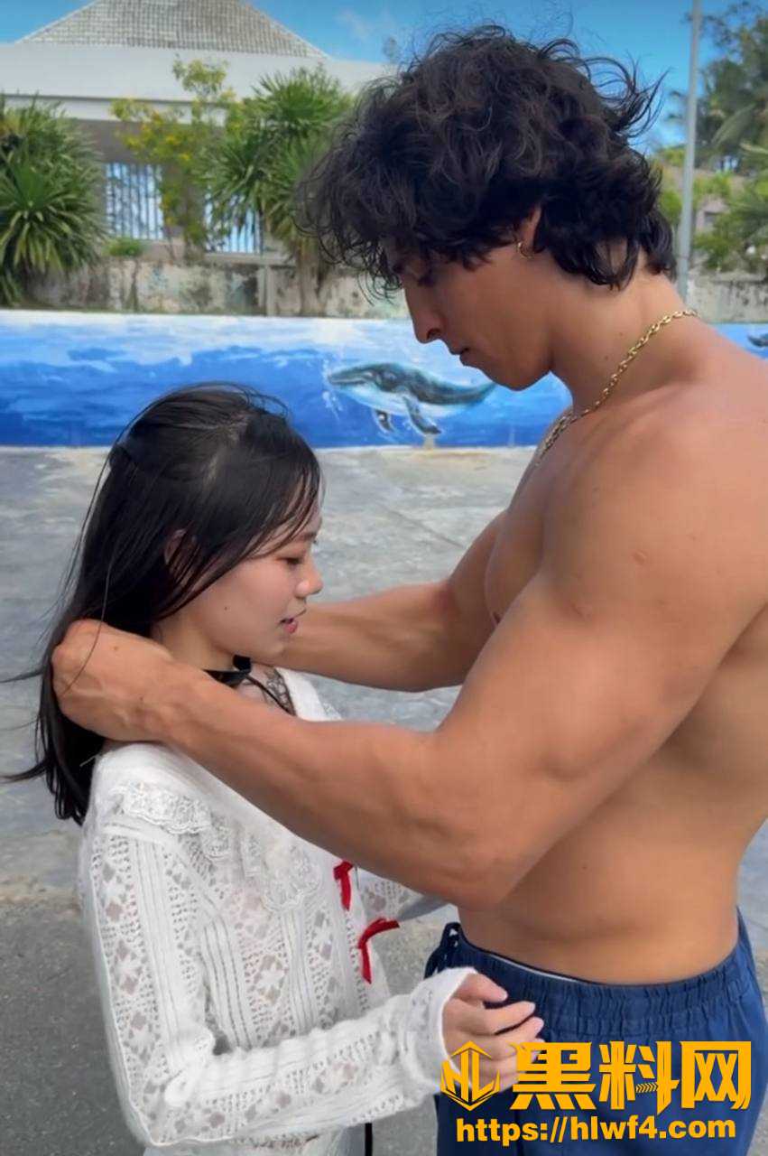 Gattouz0与umi合拍视频